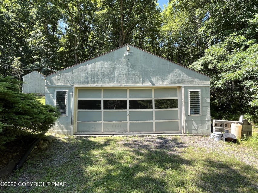 2 Car Garage