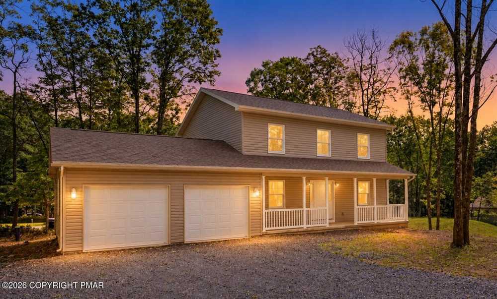Photograph 5 of a featured listing, click To view all photos (opens In a New window) 